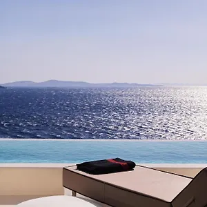 Kouros & Hotel